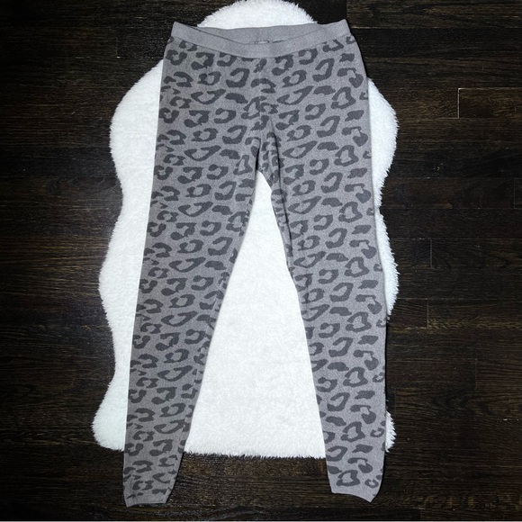 Barefoot Dreams CozyChic Ultra Lite Leopard Leggings in Medium Graphite Gray - Picture 2 of 14